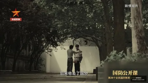 马斯克对比 与：性能较量，谁将成为助手新霸主